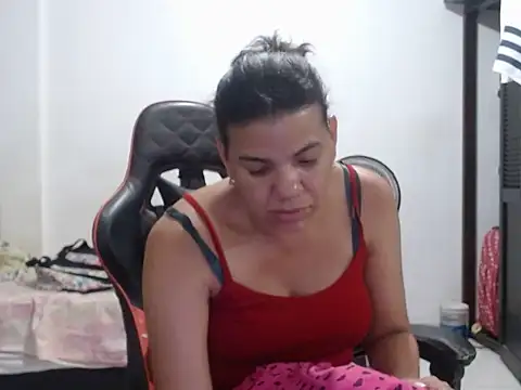 Adriana_0312 লাইভ XXX চ্যাট