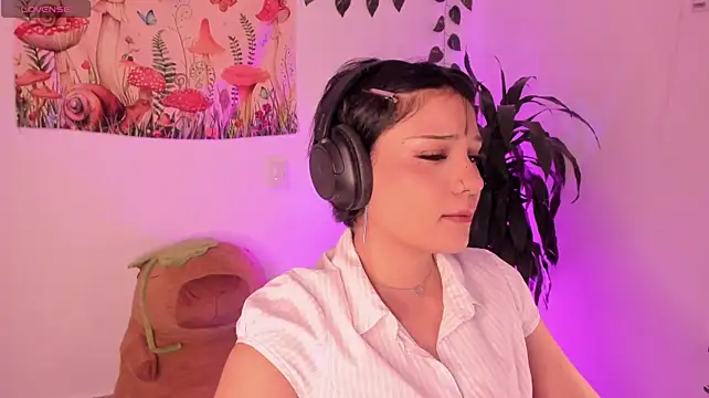 renee_shelby_'s Live XXX Chat