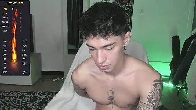 Chatroom XXX en direct de Damon__333