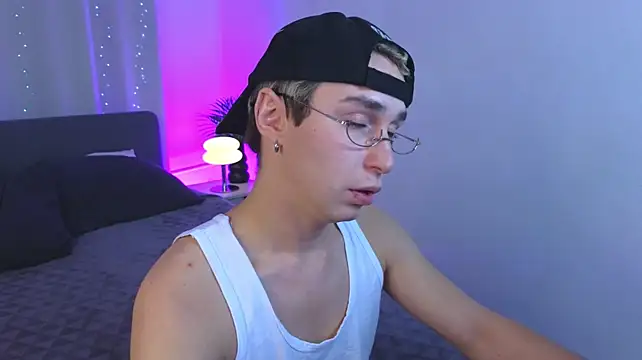e1v1sn Live XXX chat