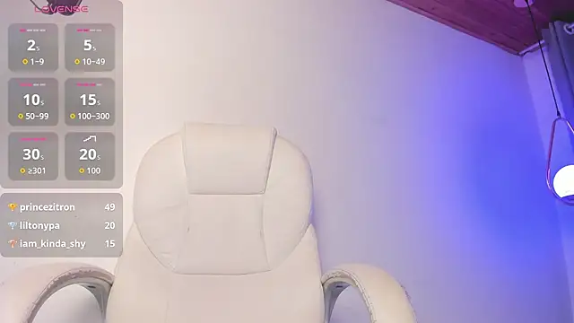 XXX chat uživo modela valentiinaboobs