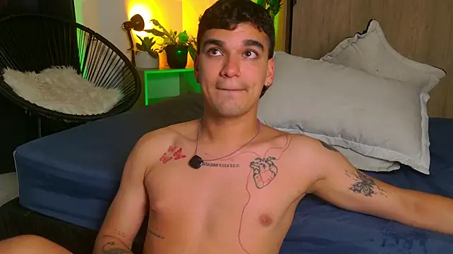 JhonnyCruz_ Chat XXX live