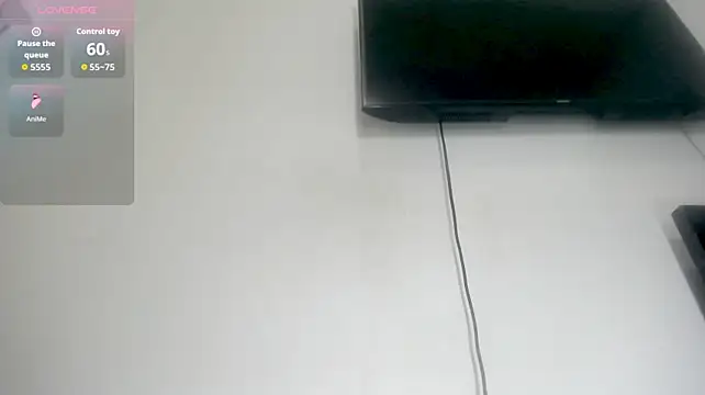 Chat +18 de Fox_Loves ao vivo