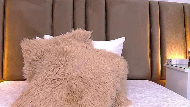 Chat +18 de SaraLugo ao vivo