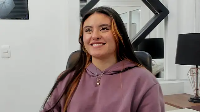 Vero_Stef Adlı Modelin Canlı XXX Sohbeti
