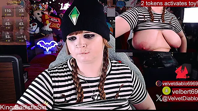 VelvetDiablo's Live XXX Chat