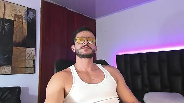 Marcus_lafourt Adlı Modelin Canlı XXX Sohbeti