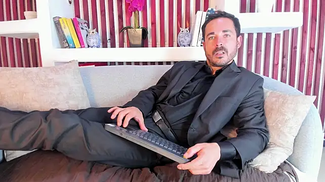 Adams_Sanz live XXX chat