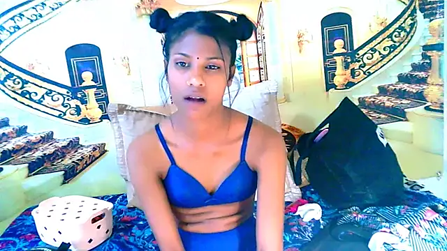 IndianSilkySpice Live XXX-chat