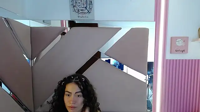 oblivionlove Adlı Modelin Canlı XXX Sohbeti