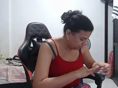 XXX chat uživo modela Adriana_0312