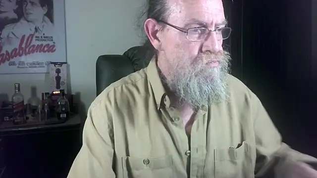 Uncle_Hottie Adlı Modelin Canlı XXX Sohbeti