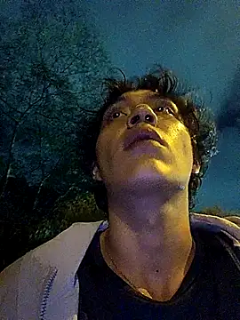 TonnyBottom Live XXX-chat