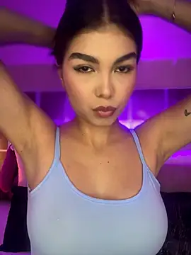 ValentinaRosee_ Adlı Modelin Canlı XXX Sohbeti