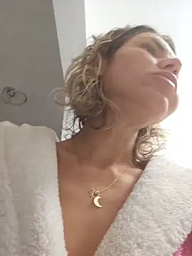 FeliciaKrige Chat XXX live