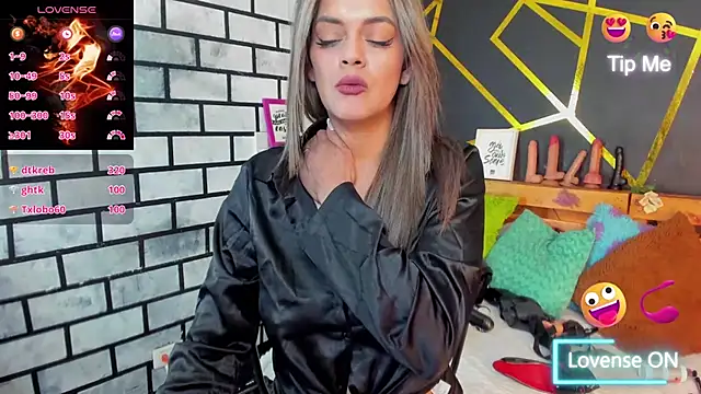adrhiianan Live XXX chat
