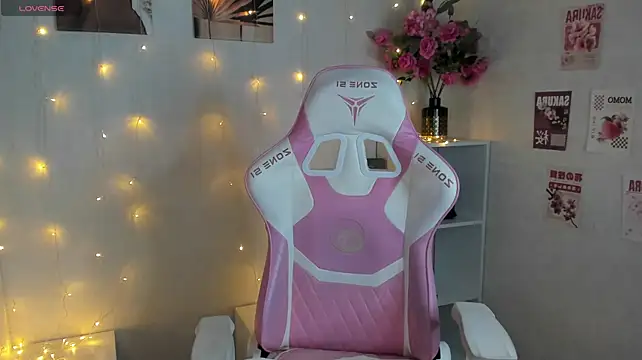 Chat +18 de Secret_goddes ao vivo