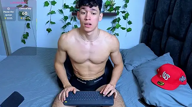 Chat XXX ao vivo de Luke_Muscle
