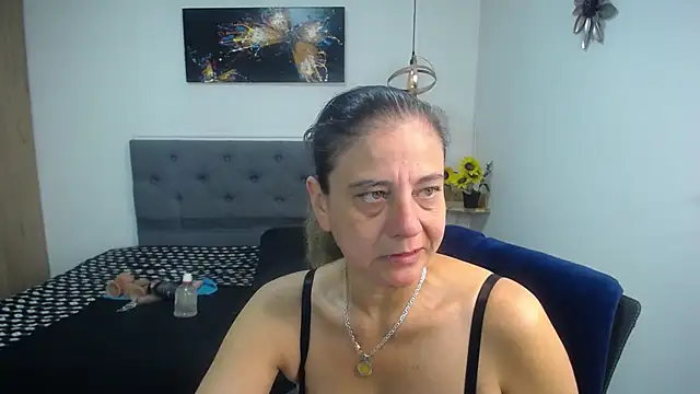 XXX chat uživo modela sasi_luna