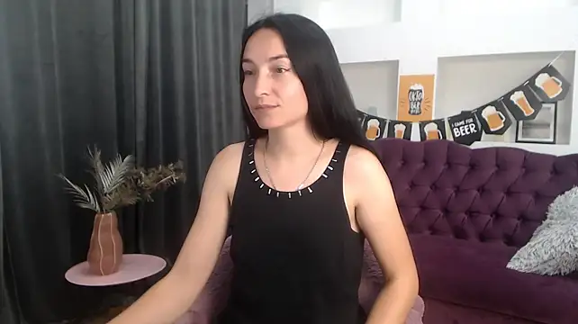 Yr_Shy_Bae's Live XXX Chat