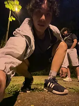 TonnyBottom Live XXX-Chat