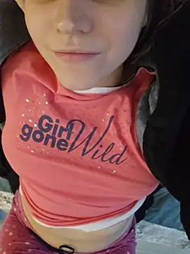 ScarletsWeb – Naživo XXX chat