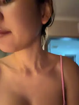 SweetThaiGirlfriend – webcam-show
