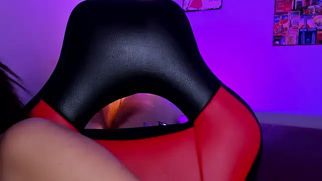 Emily_bruss Chat XXX live