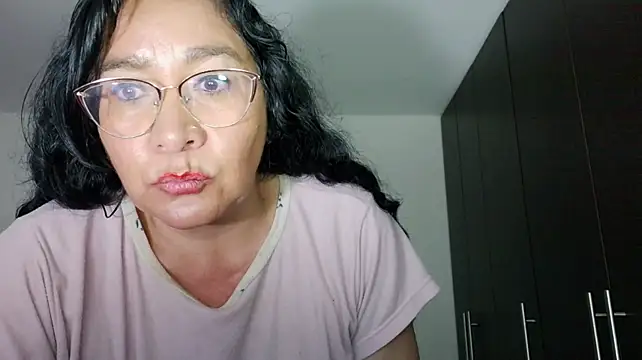 Grace_mature_milf 即時 XXX 聊天