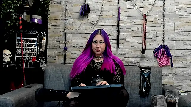 Živý XXX chat Miss_Kaz