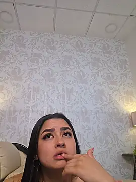 Chatroom XXX en direct de Emilygh1_