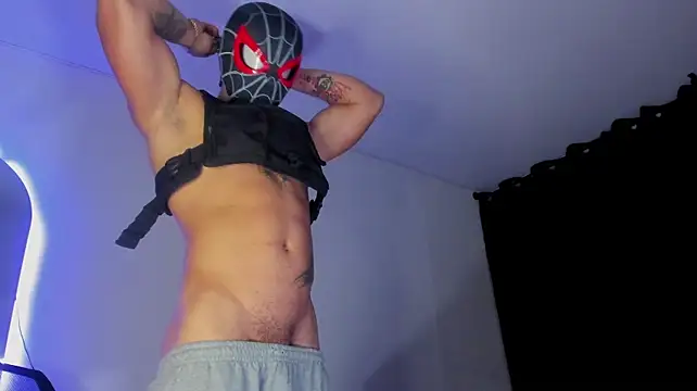 Dominic_Biker__ Chat XXX in diretta