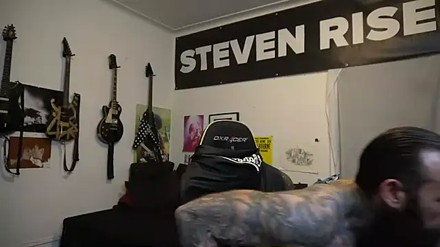 StevenRiseNYC Adlı Modelin Canlı XXX Sohbeti