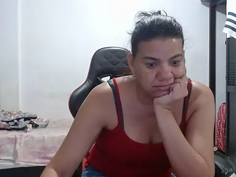 Adriana_0312 – Live XXX-chat