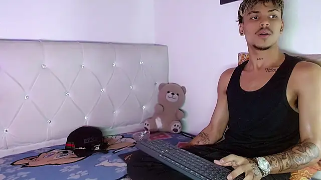 Angel_foxc13's Live XXX Chat