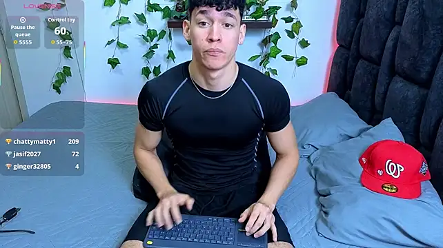 Chat XXX Live Luke_Muscle
