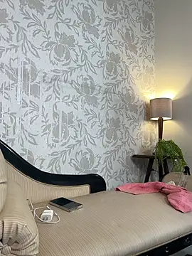 Chat +18 de Emilygh1_ ao vivo