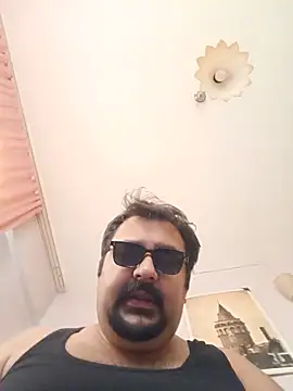 ozantkts Adlı Modelin Canlı XXX Sohbeti