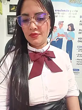 دردشة MAYE__13 الجنسية المباشرة