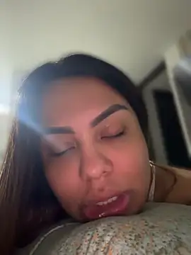 Онлайн чат XXX valeria2019hot