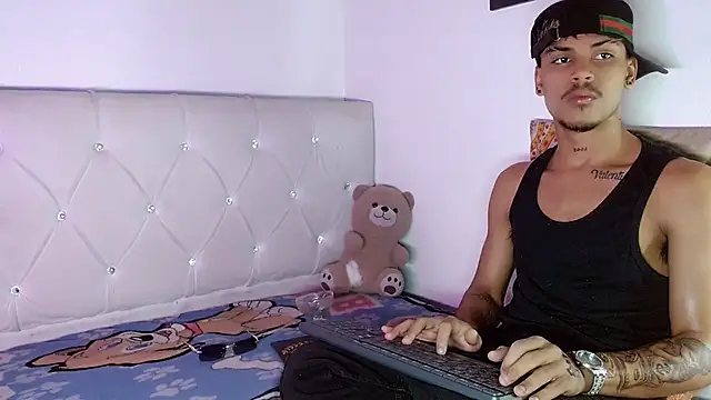 Angel_foxc13 现场XXX聊天