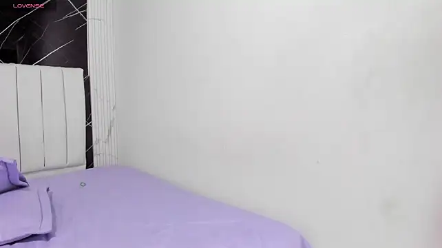 XXX chat uživo modela tifanny-dior