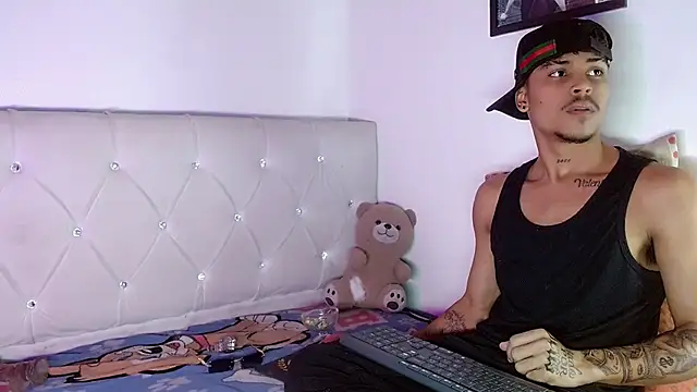 Chatroom XXX en direct de Angel_foxc13