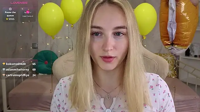 Shy_Pollyn Live XXX chat