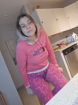 XXX chat uživo modela ScarletsWeb
