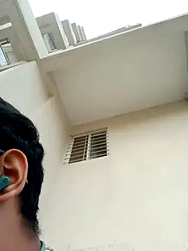 Show de dhruvplayboy na webcam