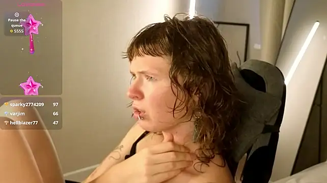 VioletDesiree Chat XXX in diretta