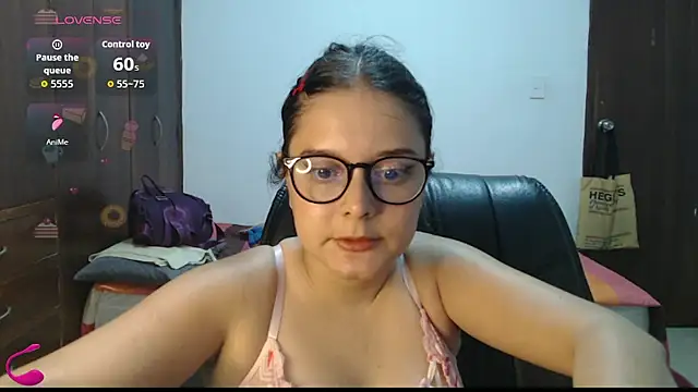 MadieeLorez's Live XXX Chat