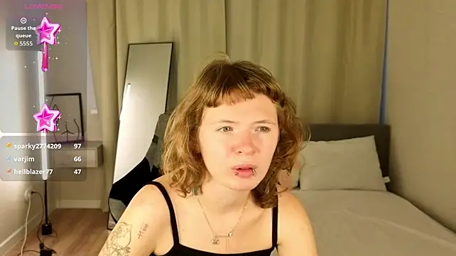 VioletDesiree Chat XXX in diretta