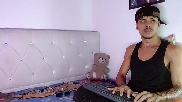 Angel_foxc13 Chat XXX live